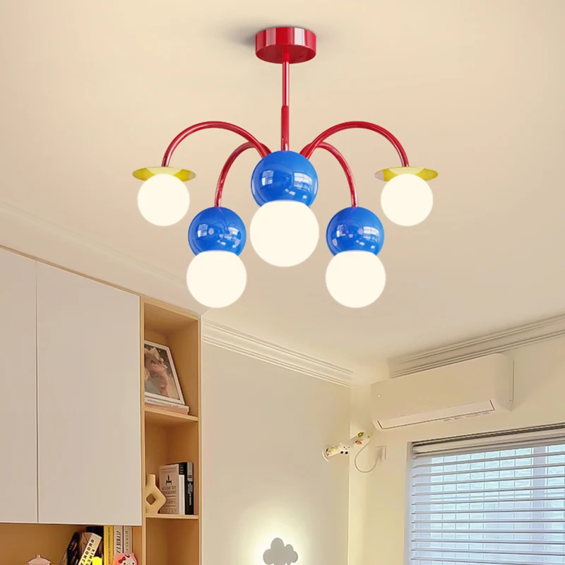 バブルボールシャンデリア - 子供部屋、保育室、寝室向けのカ - Baby Nursery Light Fixture のレビューと価格
